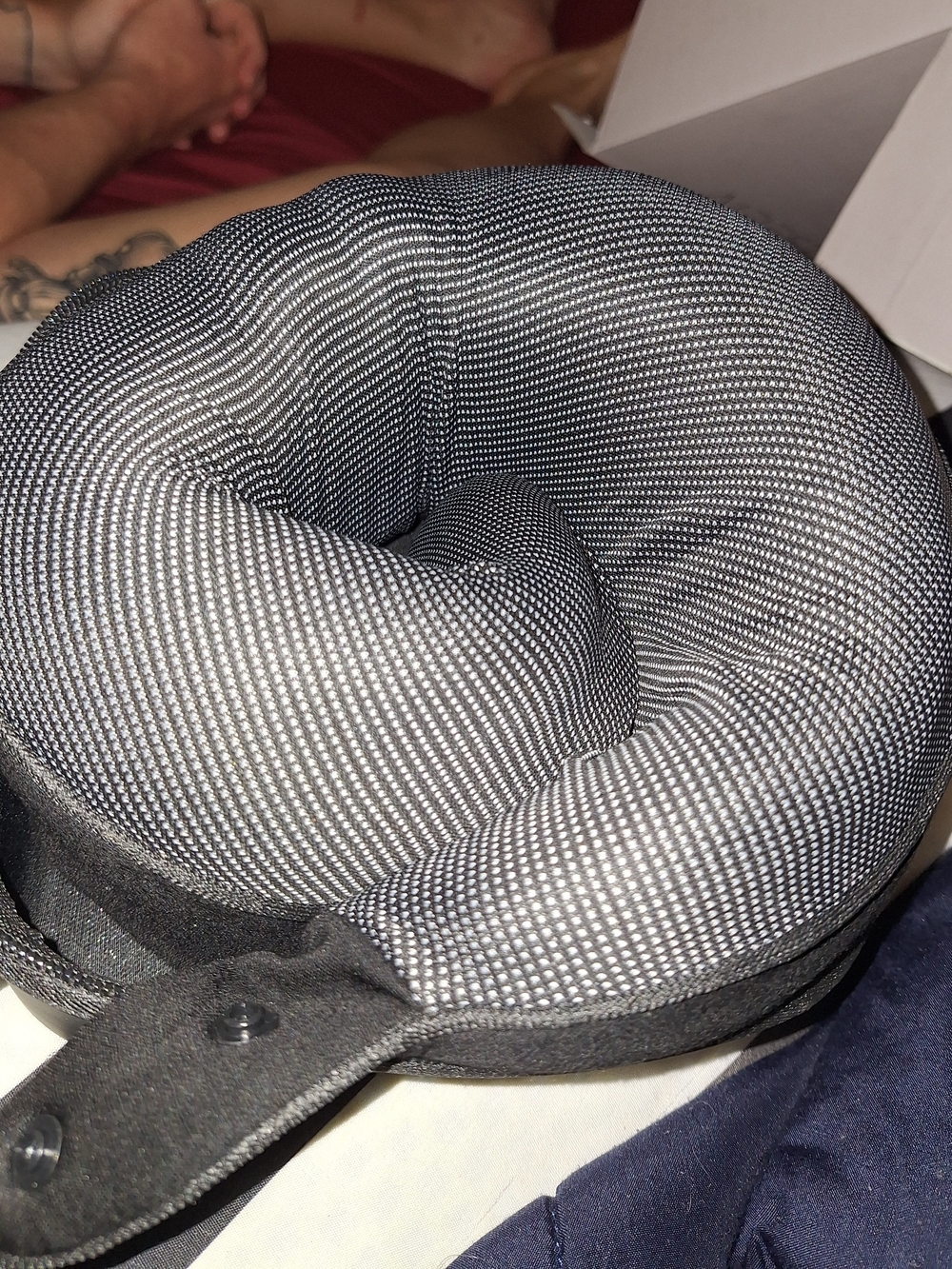 Travel Neck Pillow With Hard Cover Case